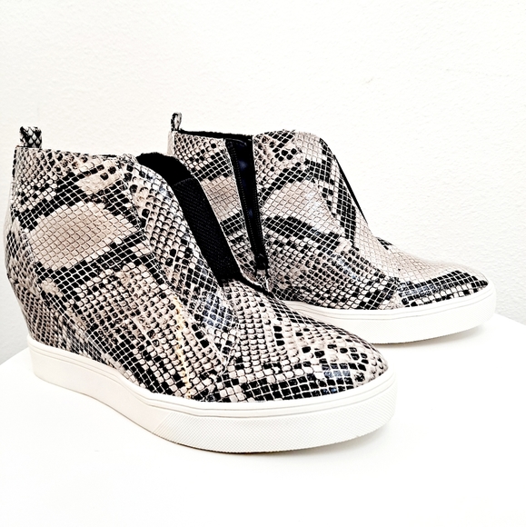MIA wedge hidden heel sneakers ankle booties - Picture 14 of 17